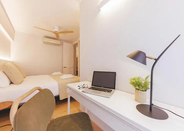 Bravissimo Hortes, 3-bedroom Centre *