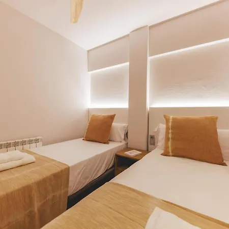 Bravissimo Hortes, 3-bedroom Centre Apartamento *