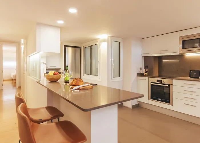Bravissimo Hortes, 3-bedroom Centre شقة *