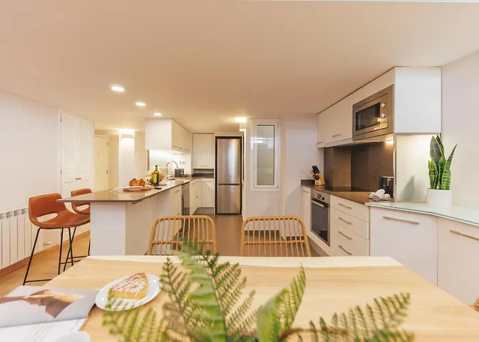 Bravissimo Hortes, 3-bedroom Centre *